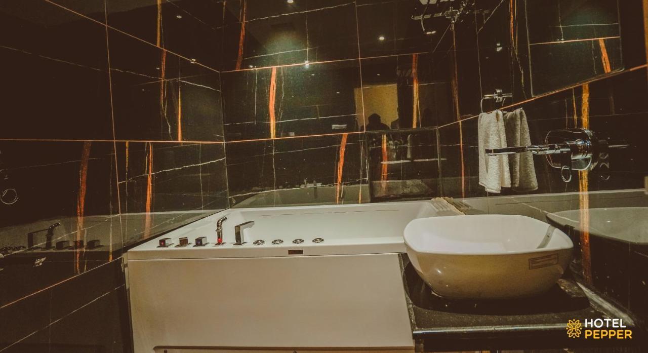 Hotel Pepper Hisar Экстерьер фото